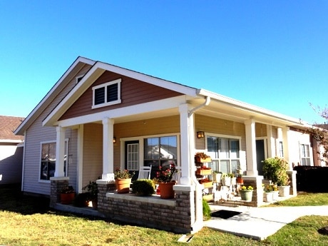 Mariposa Apartment Homes at River Bend